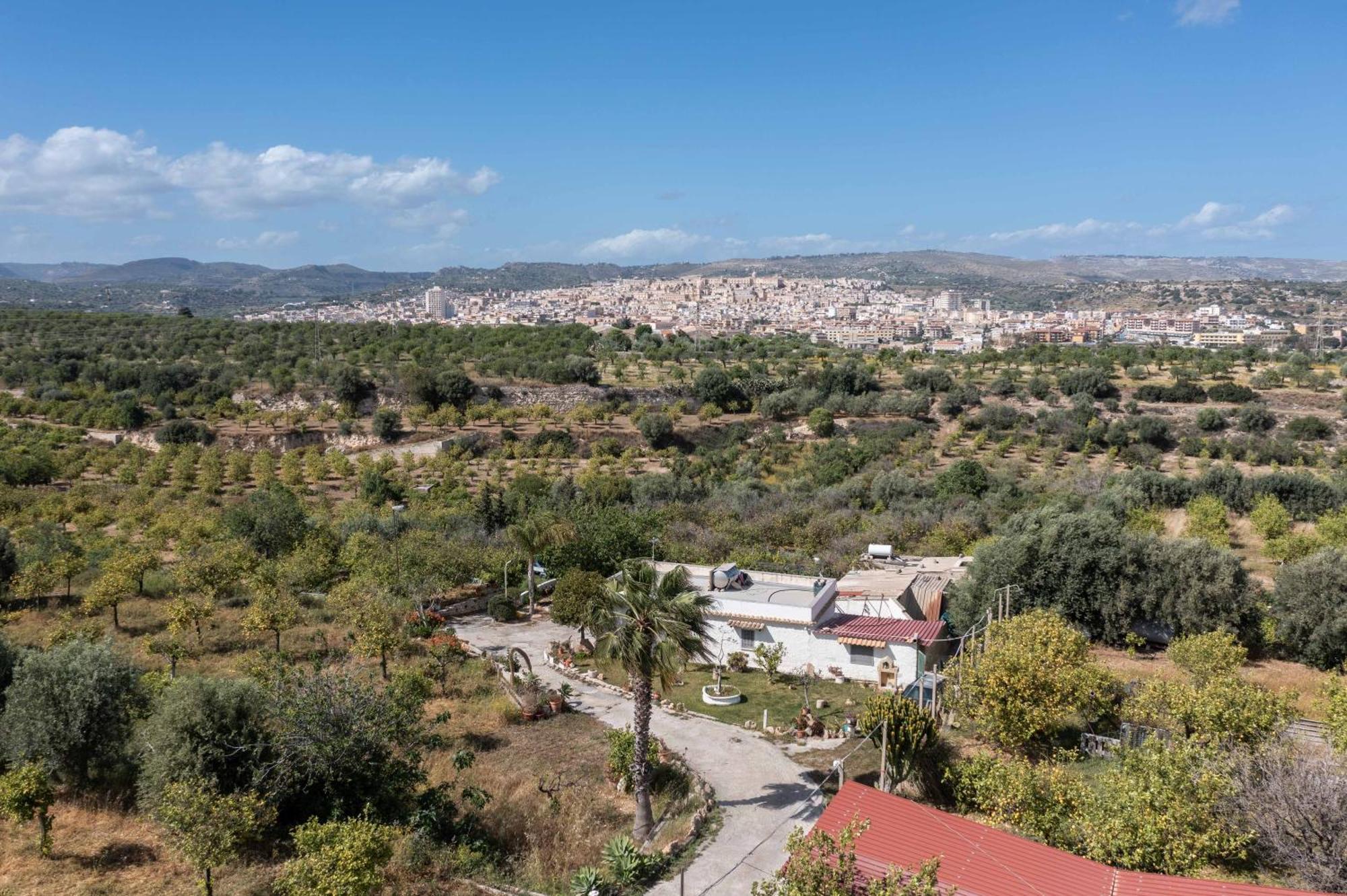 Villa Annamaria Noto Buitenkant foto